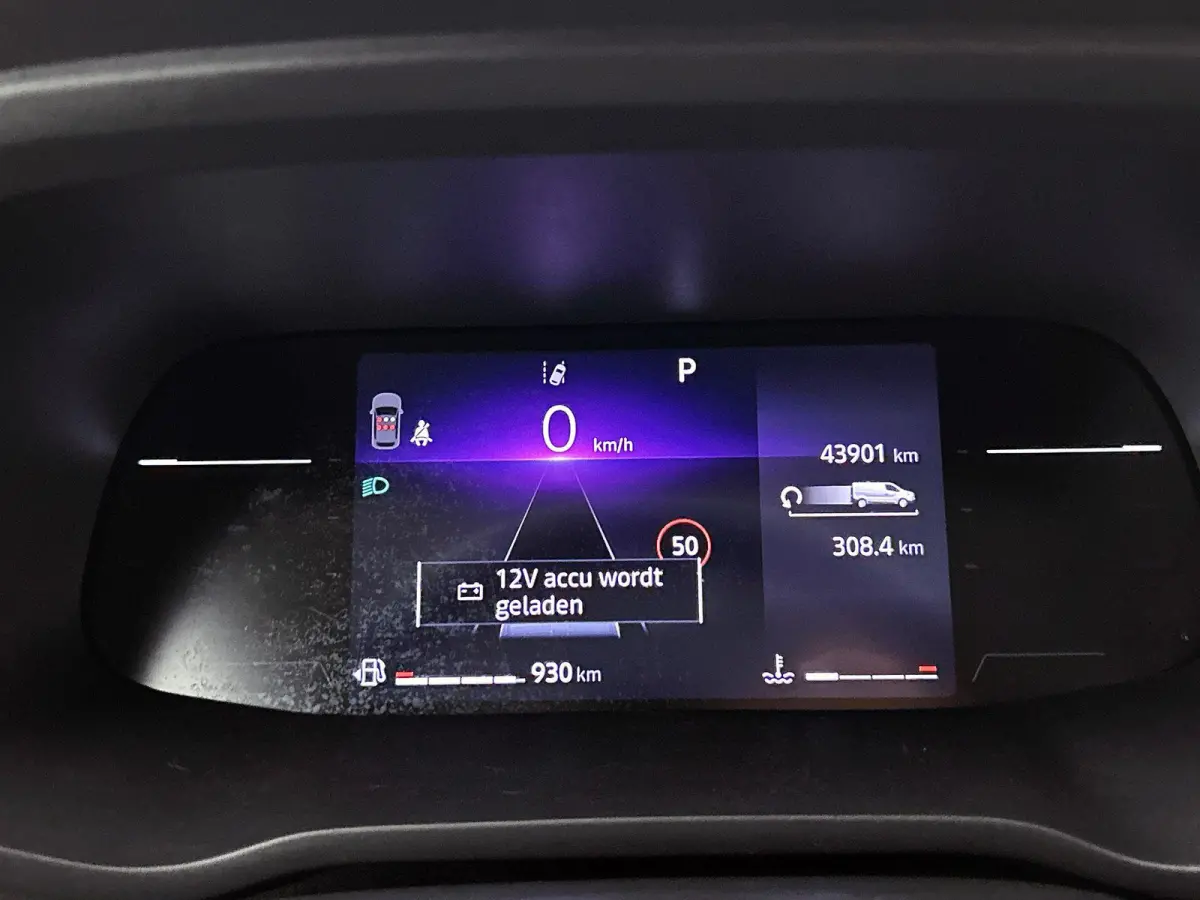 2.0 Blue dC1 150PK L2H1 Dubbele Cabine Automaat Navigatie Airco Lichtmetalen velgen Betimmering Trekhaak Camera Parkeersensoren
