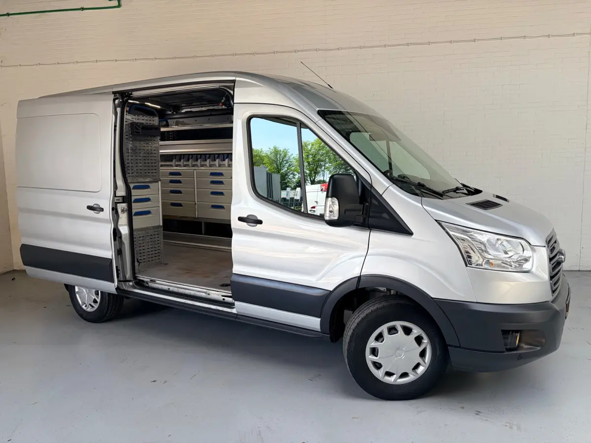Automaat Servicewagen 350 2.0 TDCI 131PK euro6 L2H2 3Persoons Trend, Sortimo werkplaats inrichting, RIJKLAARPRIJS