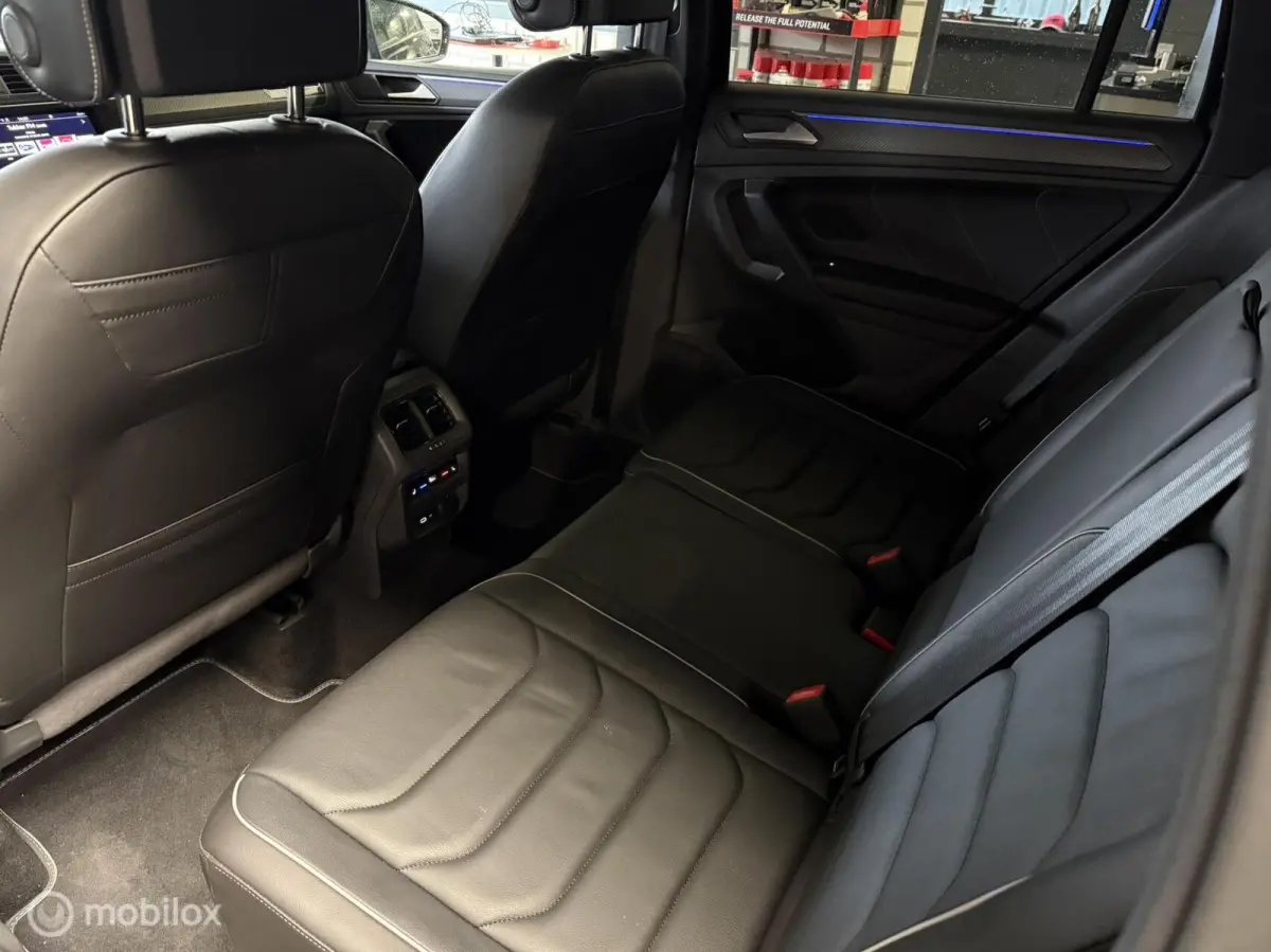 1.4 TSI eHybrid R-Line Business+ FULL OPTION