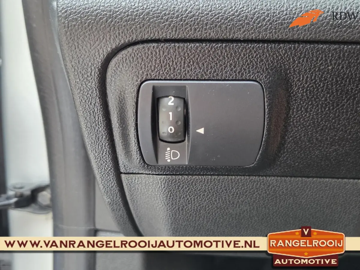 1.3 TCe Zen, trekhaak, clima, cruise, navi, carplay