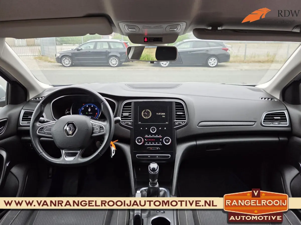 1.3 TCe Zen, trekhaak, clima, cruise, navi, carplay
