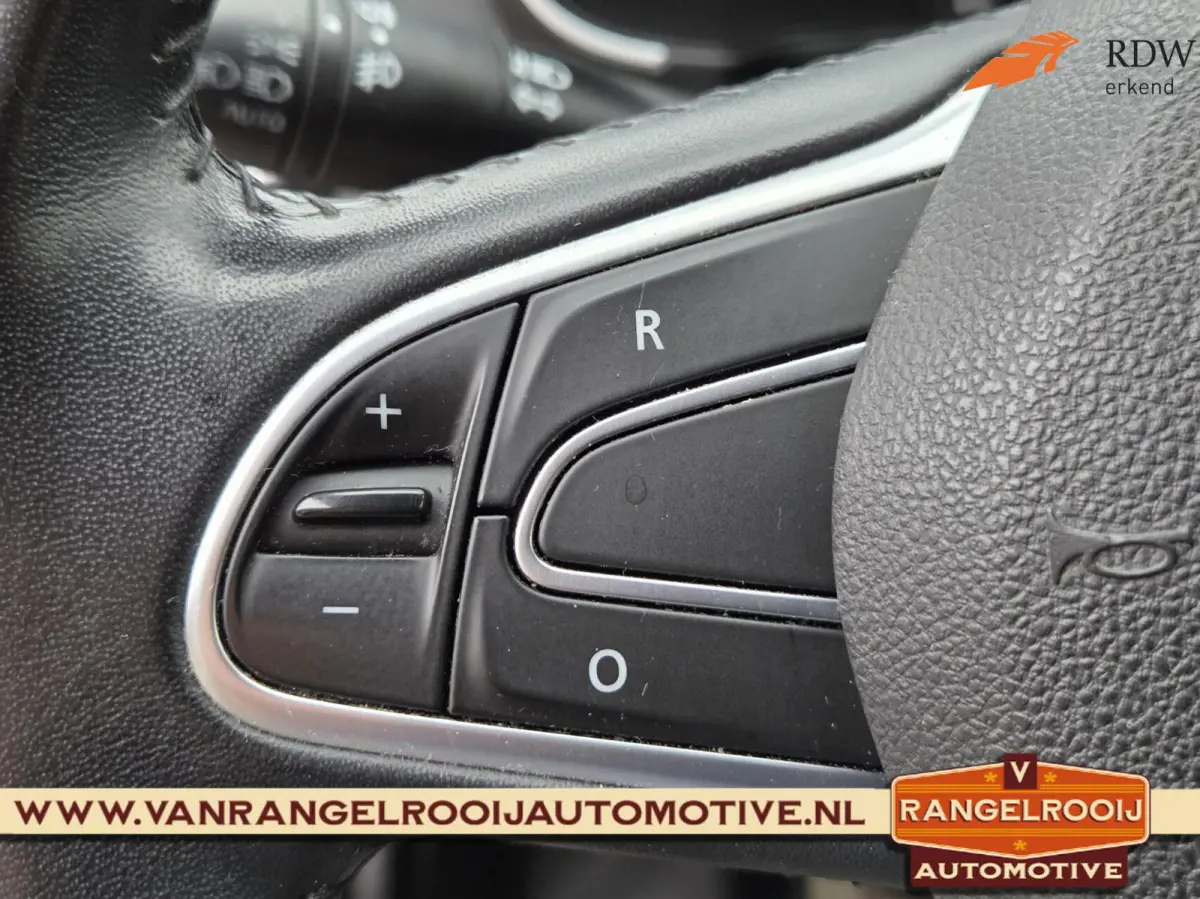 1.3 TCe Zen, trekhaak, clima, cruise, navi, carplay
