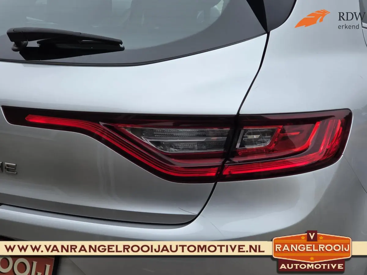 1.3 TCe Zen, trekhaak, clima, cruise, navi, carplay