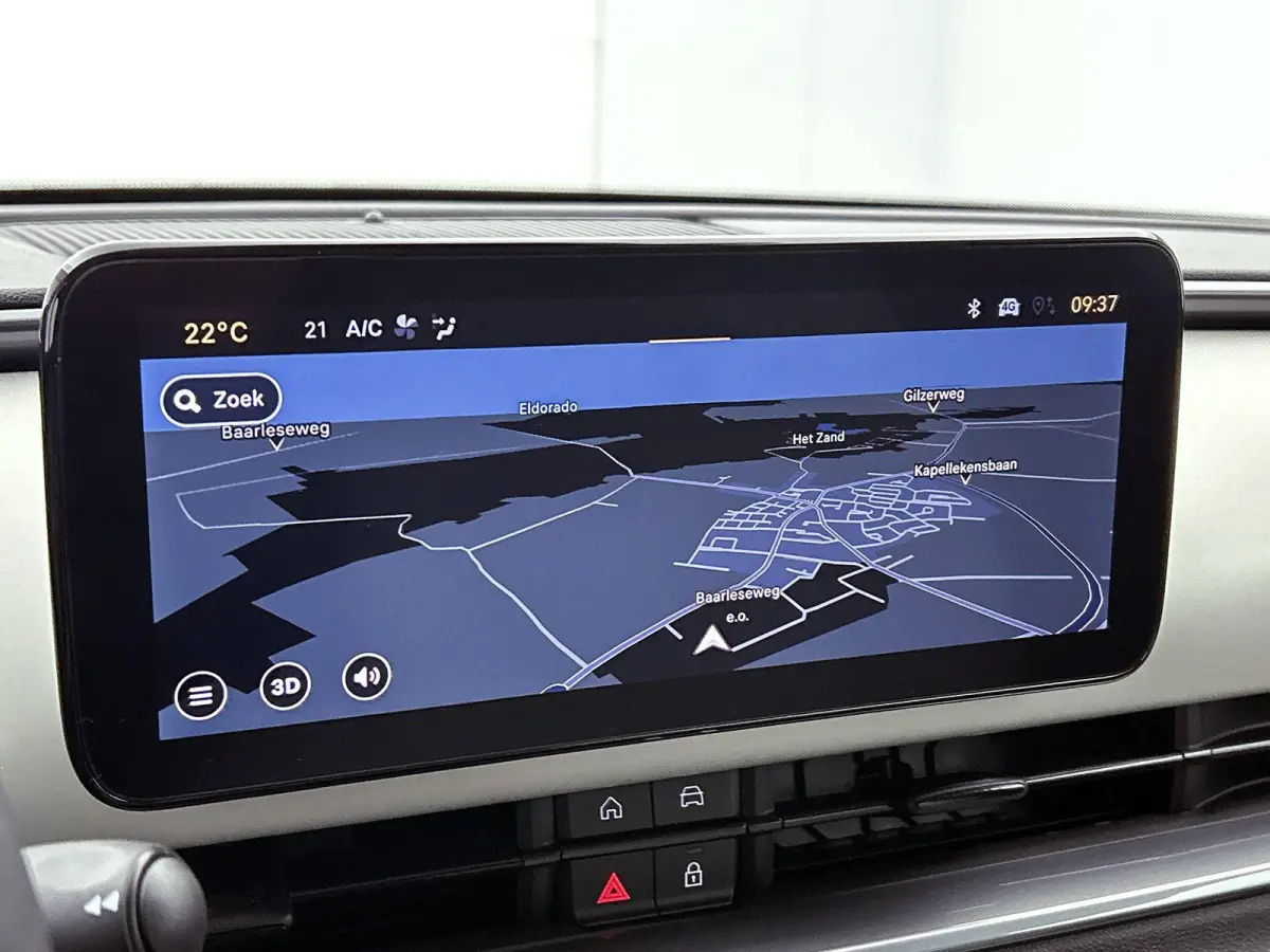 SUV La Prima Hybrid 145 pk Automaat | Navigatie | Achteruitrijcamera | Voorstoelen Verwarmd | Kunstlederen Bekleding | Elektrische Achterklep met Sensor | LED Koplampen | Dodehoek Detectie |