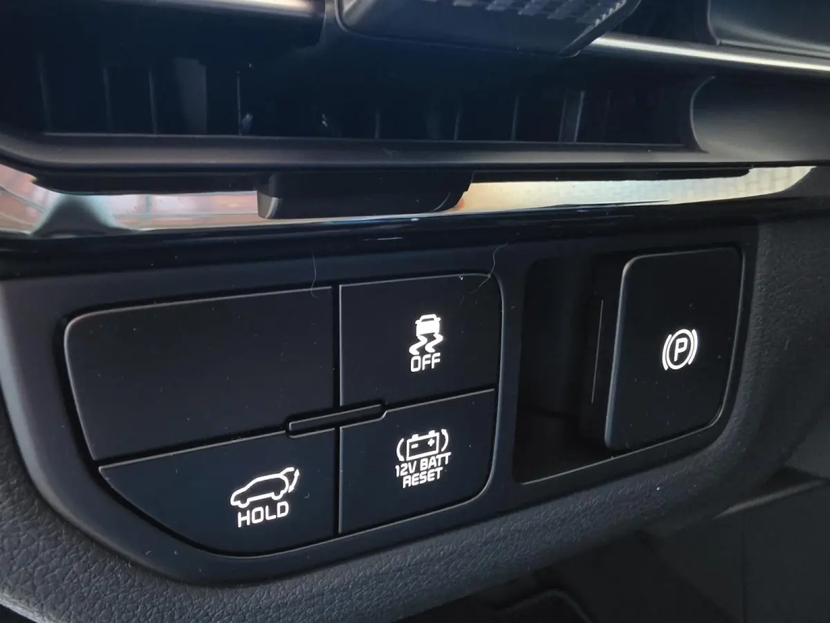 1.6 T-GDi Hybrid DynamicPlusLine | Stoel + Stuur verwarming | Navigatie | Climate control | Schuif/kantel dak | Elektrische achter klep