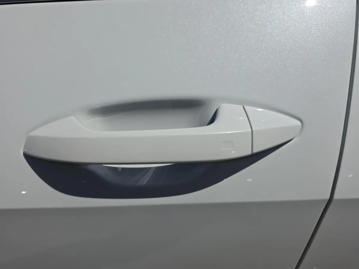 1.6 T-GDi Hybrid DynamicPlusLine | Stoel + Stuur verwarming | Navigatie | Climate control | Schuif/kantel dak | Elektrische achter klep