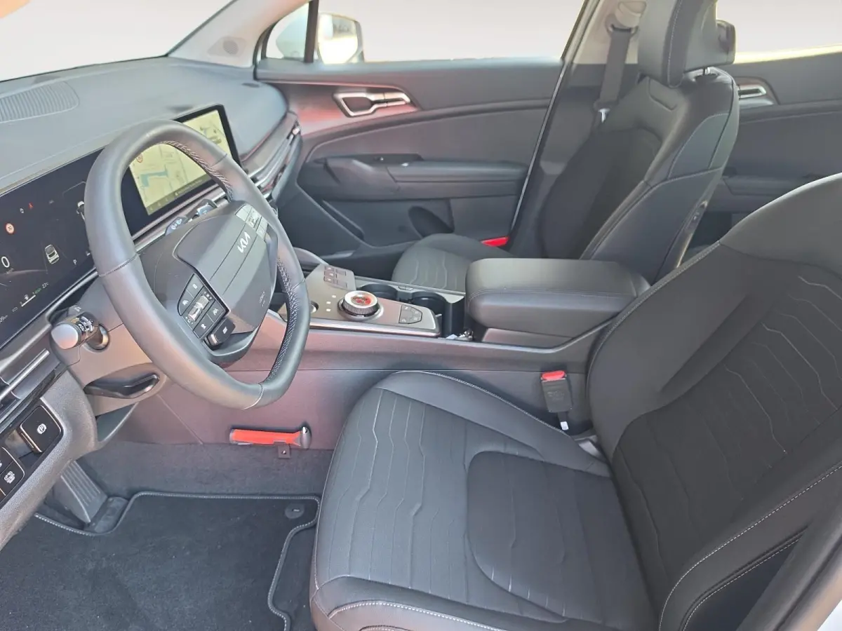 1.6 T-GDi Hybrid DynamicPlusLine | Stoel + Stuur verwarming | Navigatie | Climate control | Schuif/kantel dak | Elektrische achter klep