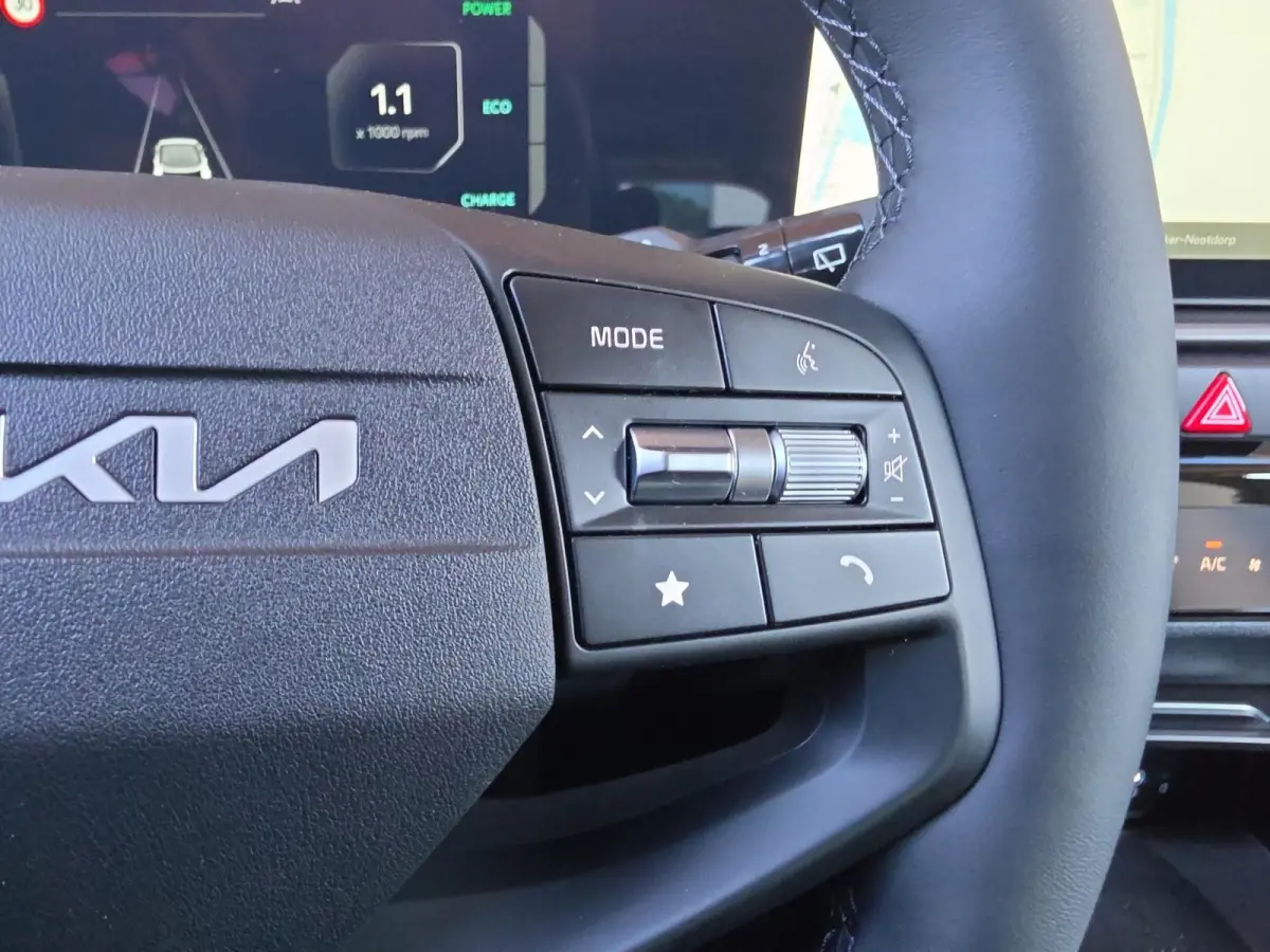 1.6 T-GDi Hybrid DynamicPlusLine | Stoel + Stuur verwarming | Navigatie | Climate control | Schuif/kantel dak | Elektrische achter klep