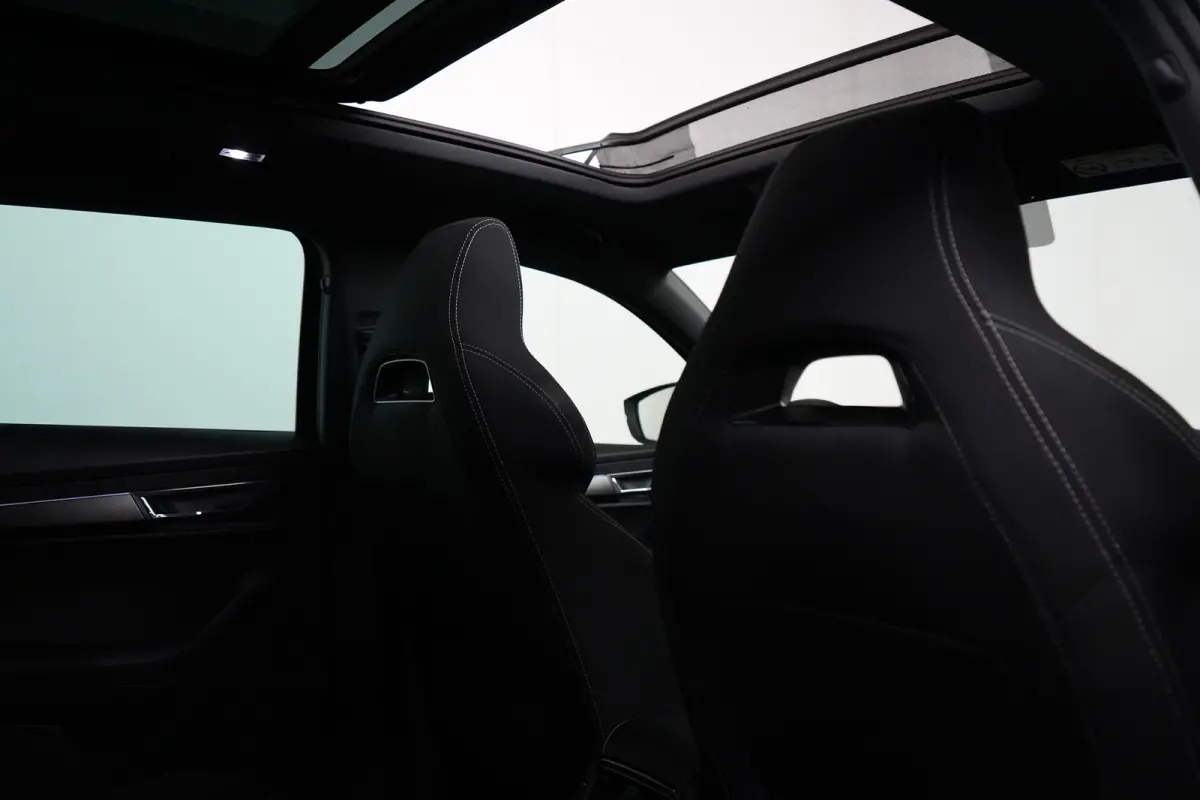 1.5 TSI 150PK DSG-7 Sportline PANORAMADAK | NAVIGATIE | STOELVERW. | 360 CAMERA | 19 INCH | STOEL + STUURVERW.