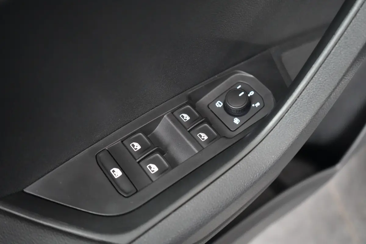 1.5 TSI 150PK DSG-7 Sportline PANORAMADAK | NAVIGATIE | STOELVERW. | 360 CAMERA | 19 INCH | STOEL + STUURVERW.