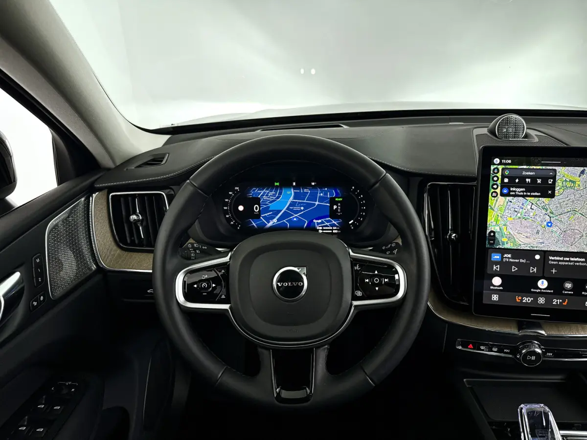 T8 Plug-in hybrid AWD Ultra Dark | Panoramadak | 360° camera | Bowers & WIlkins | Luchtvering | Head-up display | Stoelventilatie | Trekhaak