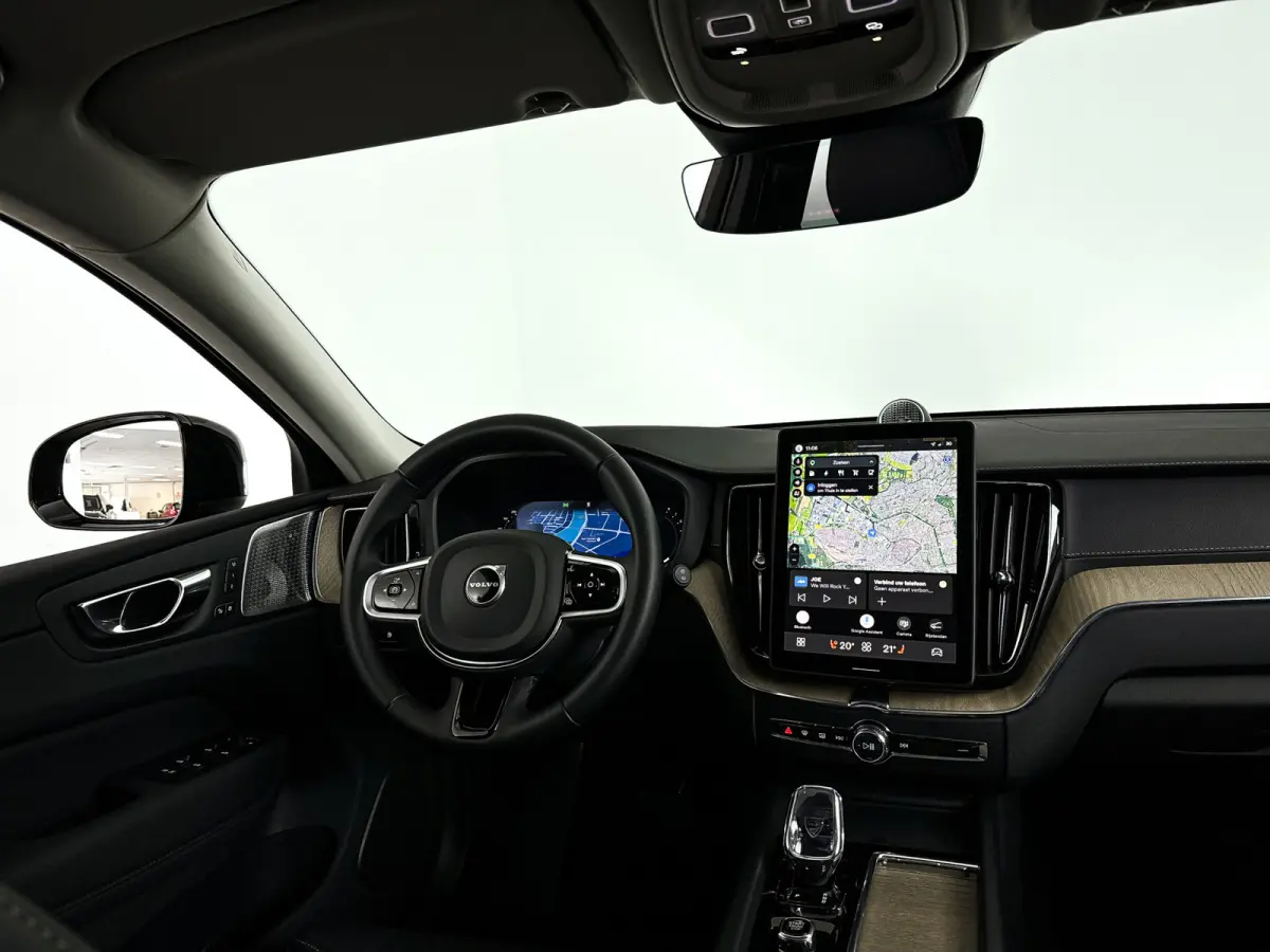 T8 Plug-in hybrid AWD Ultra Dark | Panoramadak | 360° camera | Bowers & WIlkins | Luchtvering | Head-up display | Stoelventilatie | Trekhaak