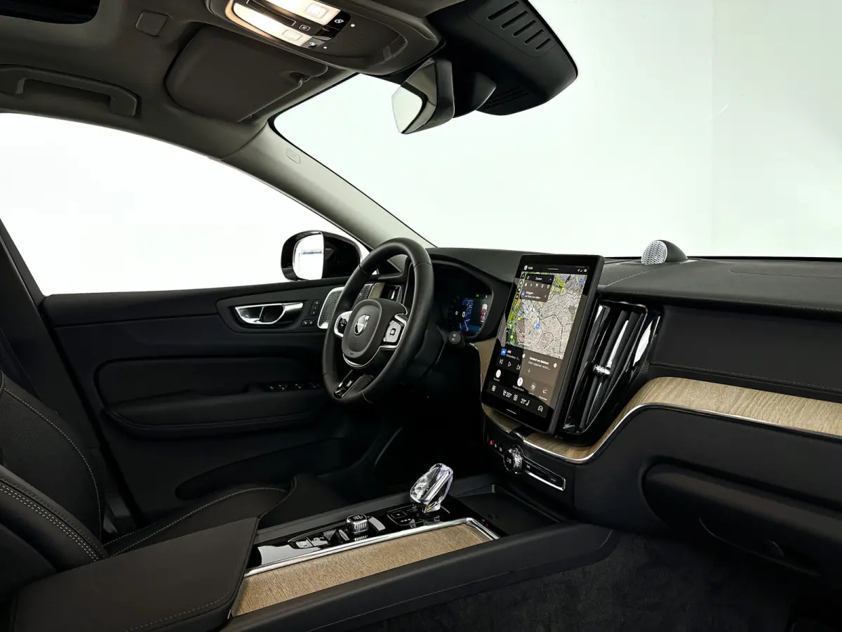 T8 Plug-in hybrid AWD Ultra Dark | Panoramadak | 360° camera | Bowers & WIlkins | Luchtvering | Head-up display | Stoelventilatie | Trekhaak