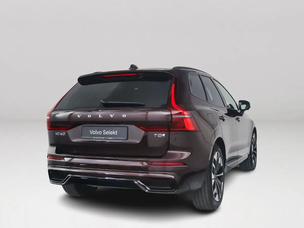 T8 Plug-in hybrid AWD Ultra Dark | Panoramadak | 360° camera | Bowers & WIlkins | Luchtvering | Head-up display | Stoelventilatie | Trekhaak
