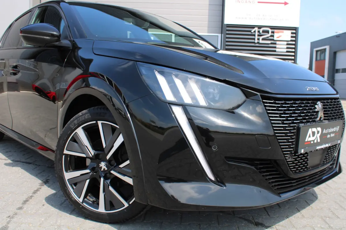1.2 PURETECH|GT-Line|LEDER|VIRTUAL|17''LM|ACC|CRUISE|AIRCO|NAVI