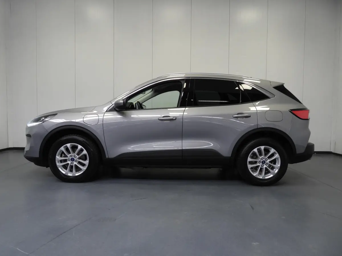 2.5 PHEV Plug-In Titanium NAVI/CAMERA/CLIMA/CRUISE/17"LMV!