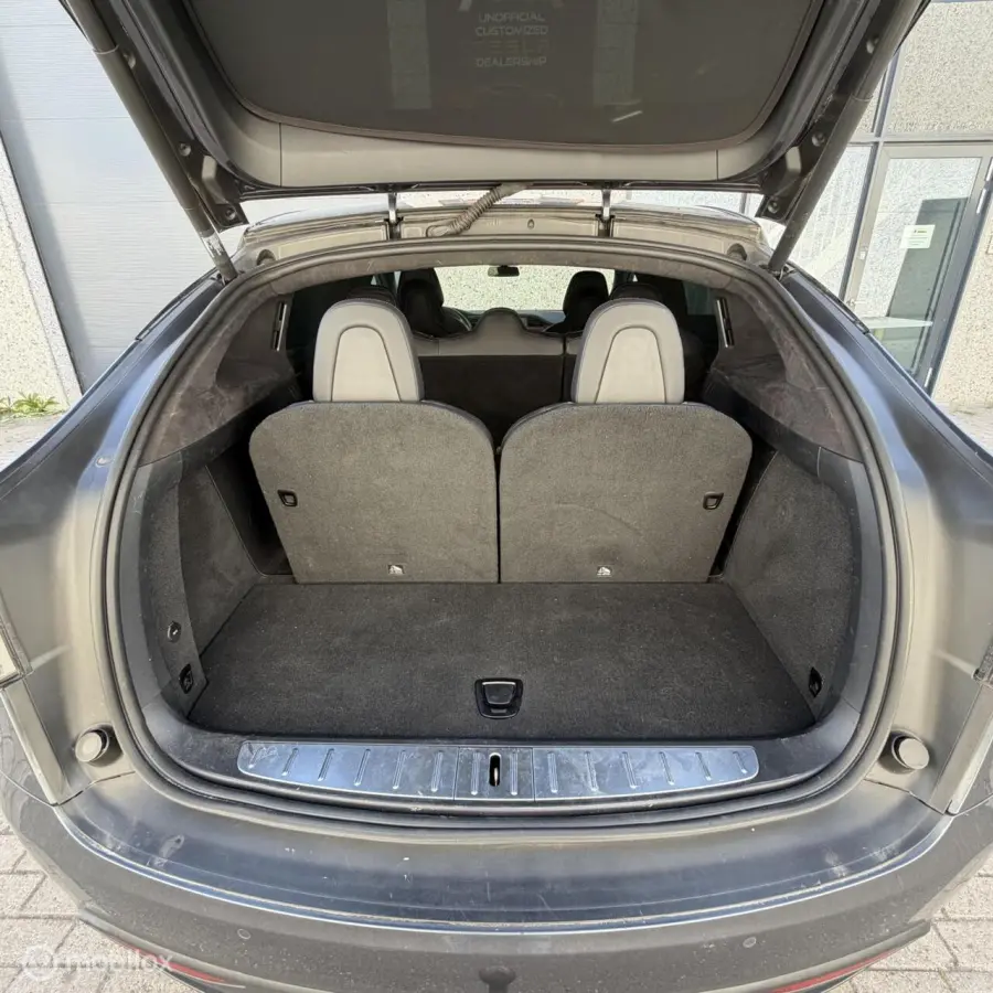 100D 7 SEATER + TREKHAAK + EAP