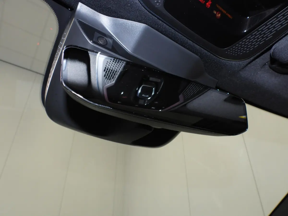1.5 PHEV BlackLine ZWARTE HEMEL/360CAM/SCHUIFDAK/LED/20"LMV!