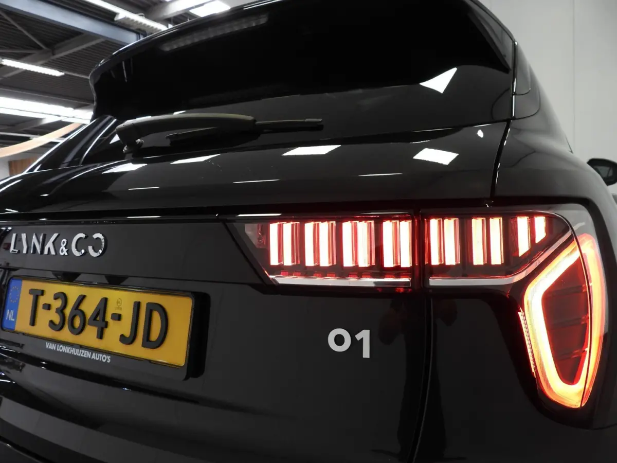 1.5 PHEV BlackLine ZWARTE HEMEL/360CAM/SCHUIFDAK/LED/20"LMV!