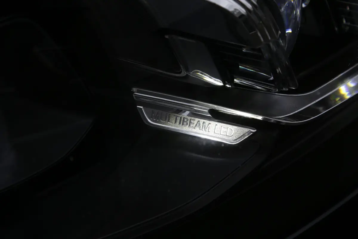 350d 4MATIC 9-G 7P Aut.*Incl. BTW*Perfect MB Onderh.*Luchtvering/Panodak/ACC/Burmester/Sfeerverl./Apple Carplay-Android/360/DAB/Massage/Stoelverw.V+A//Standkachel/Dodehoek/Rijstrook/LED/Keyl