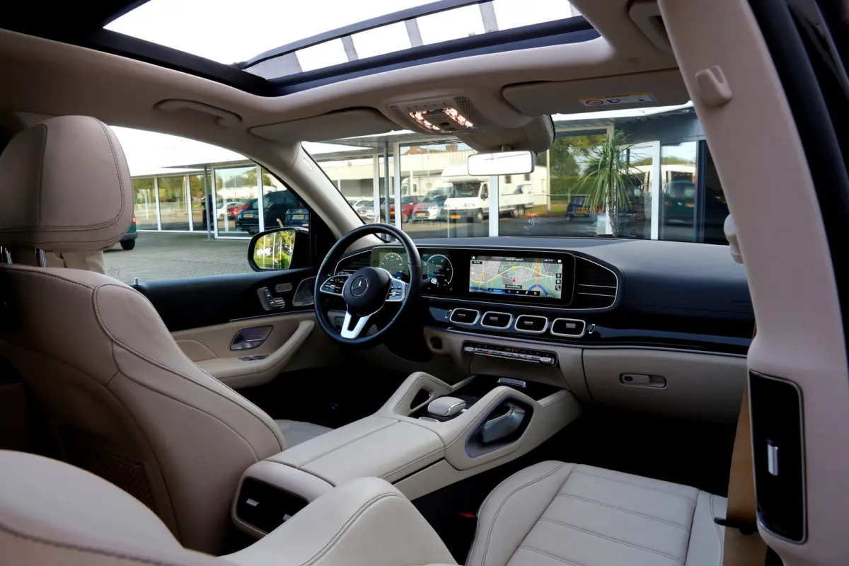 350d 4MATIC 9-G 7P Aut.*Incl. BTW*Perfect MB Onderh.*Luchtvering/Panodak/ACC/Burmester/Sfeerverl./Apple Carplay-Android/360/DAB/Massage/Stoelverw.V+A//Standkachel/Dodehoek/Rijstrook/LED/Keyl