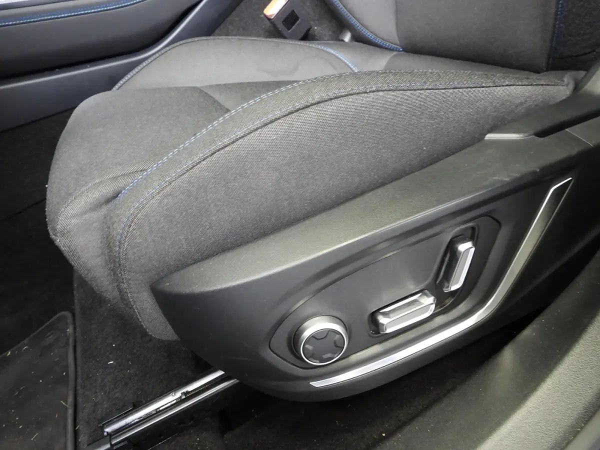 1.5 PHEV Plug-In ZWARTE HEMEL/360CAM/SCHUIFDAK/LED/20"LMV!
