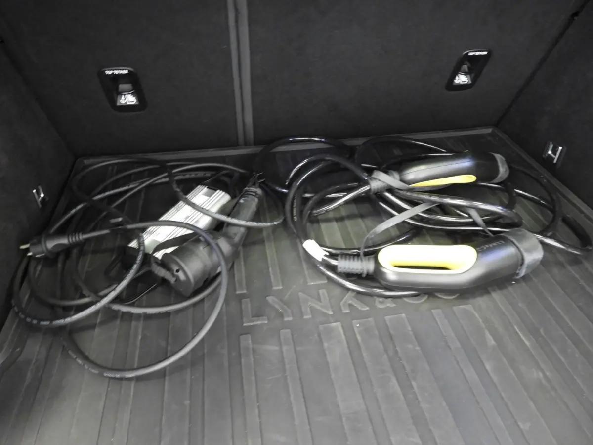 1.5 PHEV Plug-In ZWARTE HEMEL/360CAM/SCHUIFDAK/LED/20"LMV!