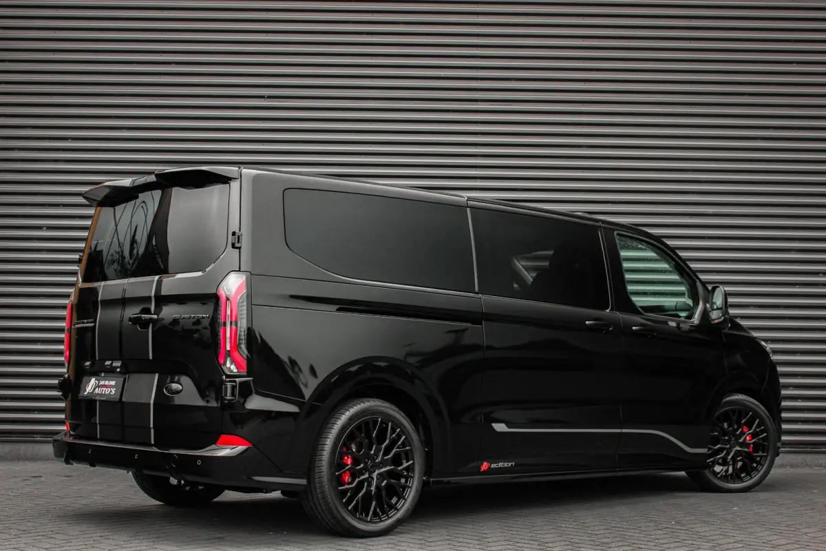 Cust. 320 L2H1 Sport 71 kWh DC DUBBEL CABINE / JB-EDITON / CAMERA / 370KM RANGE / APPLE CARPLAY DRIVERS-PACK /FULL