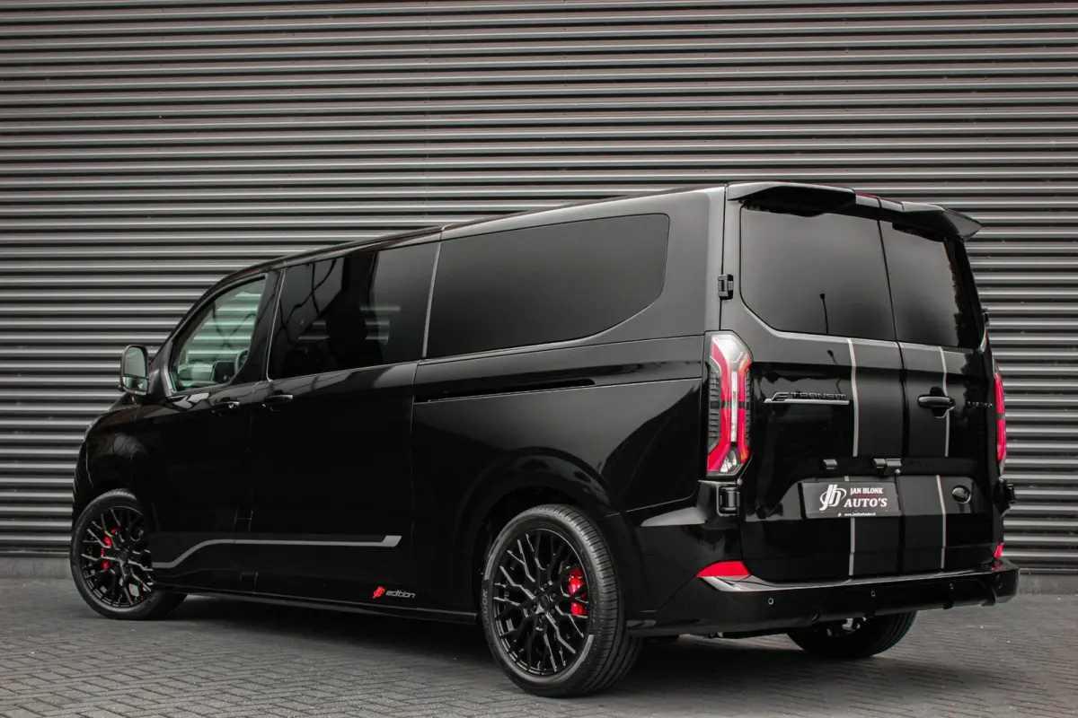 Cust. 320 L2H1 Sport 71 kWh DC DUBBEL CABINE / JB-EDITON / CAMERA / 370KM RANGE / APPLE CARPLAY DRIVERS-PACK /FULL