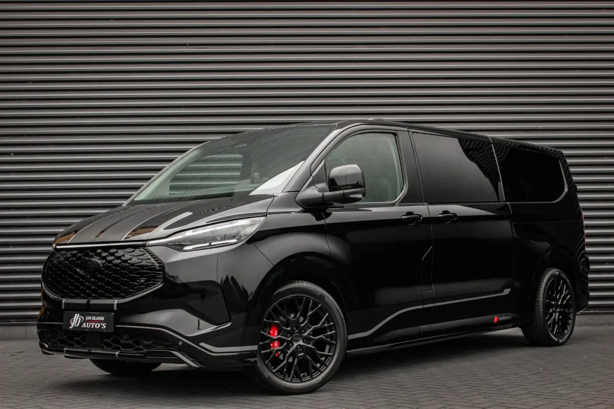 Cust. 320 L2H1 Sport 71 kWh DC DUBBEL CABINE / JB-EDITON / CAMERA / 370KM RANGE / APPLE CARPLAY DRIVERS-PACK /FULL