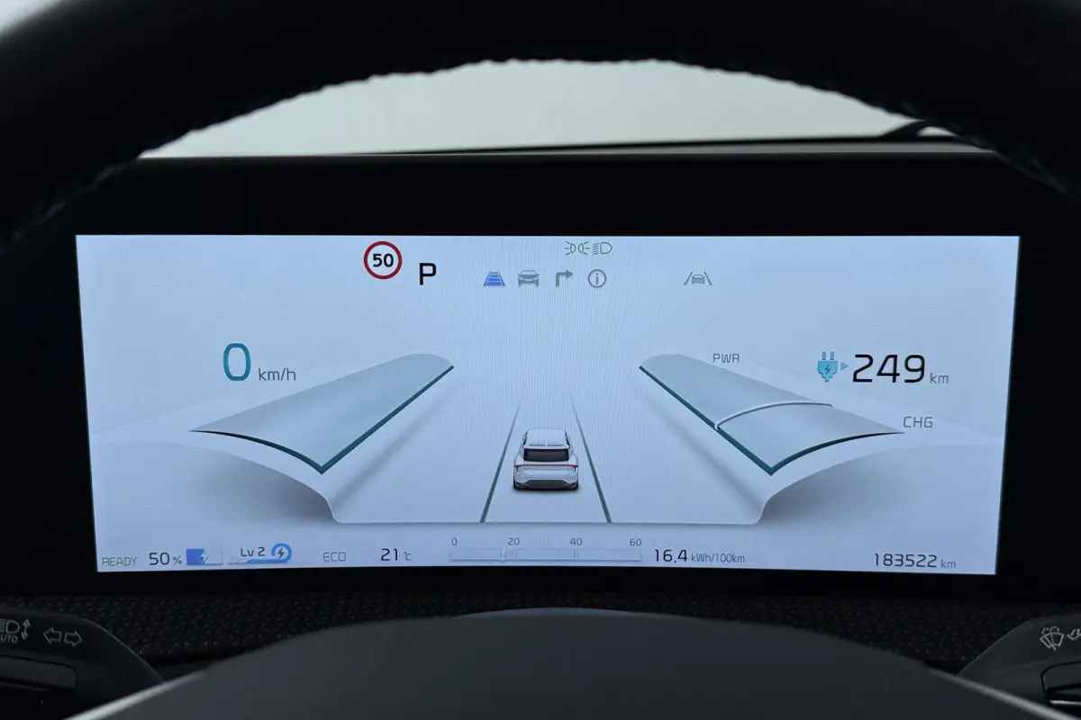 Plus 77.4 kWh (SOH 100%, TREKHAAK, CAMERA, STOELVENTILATIE, MERIDIAN AUDIO, STUUR-/STOELVERWARMING, 1e EIGENAAR)