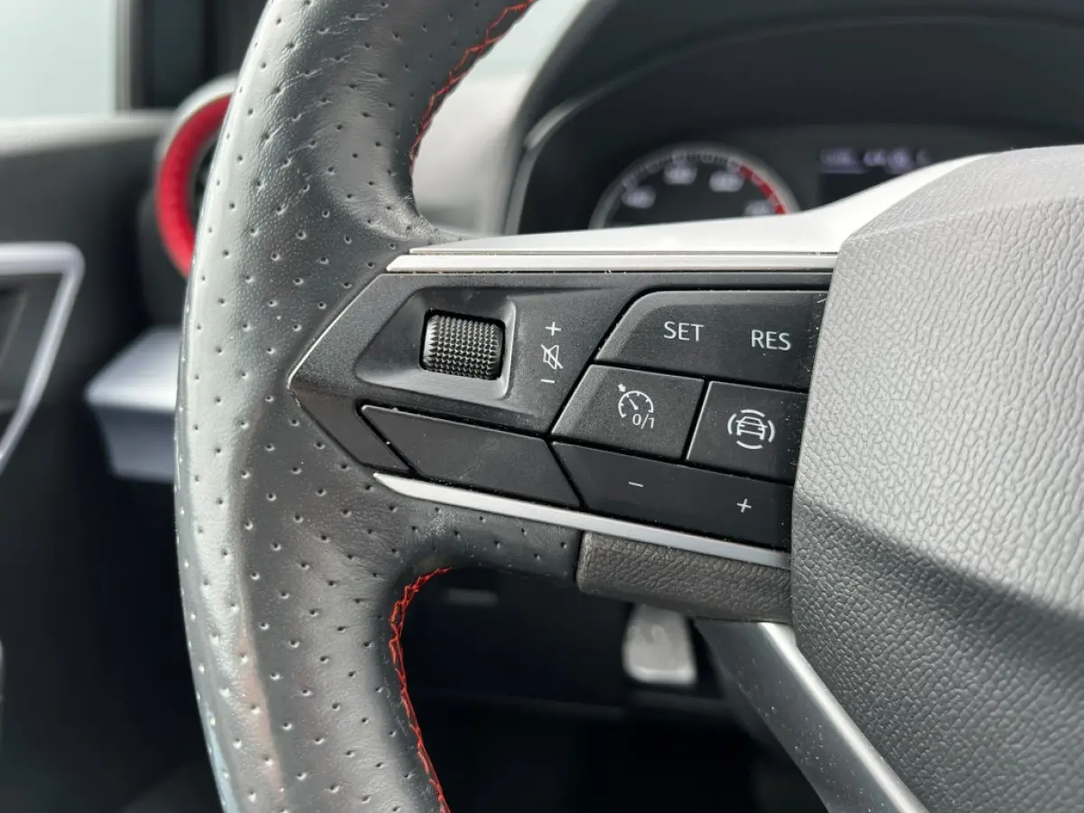 1.0 TSI 110pk DSG FR | Navi | Camera | Trekhaak
