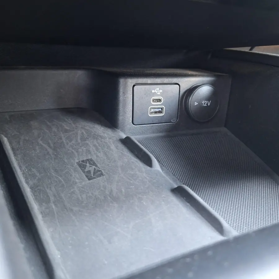 2.5 PHEV ST-Line Nieuw Model! | Draadloos Laden | Cruise Control | Achteruitrijcamera | Camera | Climate Control | Draadloze Carplay/Android Auto |