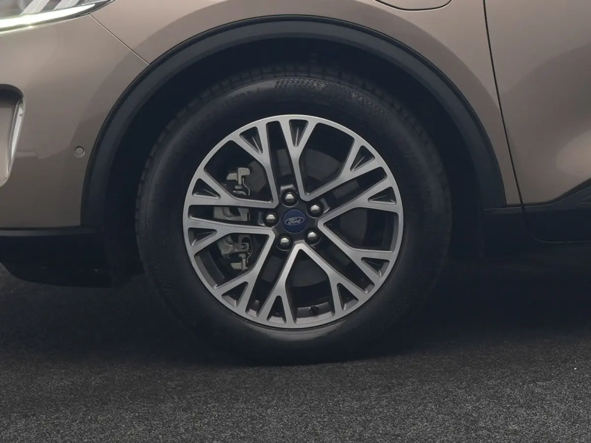 2.5 Titanium PHEV 225pk Dealer O.H. | Adaptive Cruise | 360 Camera | Dodehoek Detectie | Navigatie Full Map | 18"L.M | DAB | Plug In Hybrid |