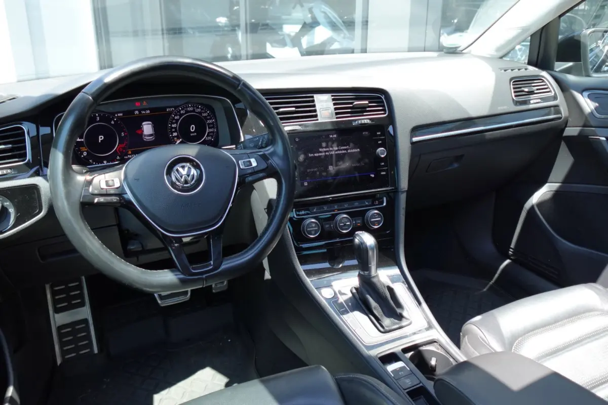 1.6 TDI Highline R-Line PANO ACC CAMERA VOL