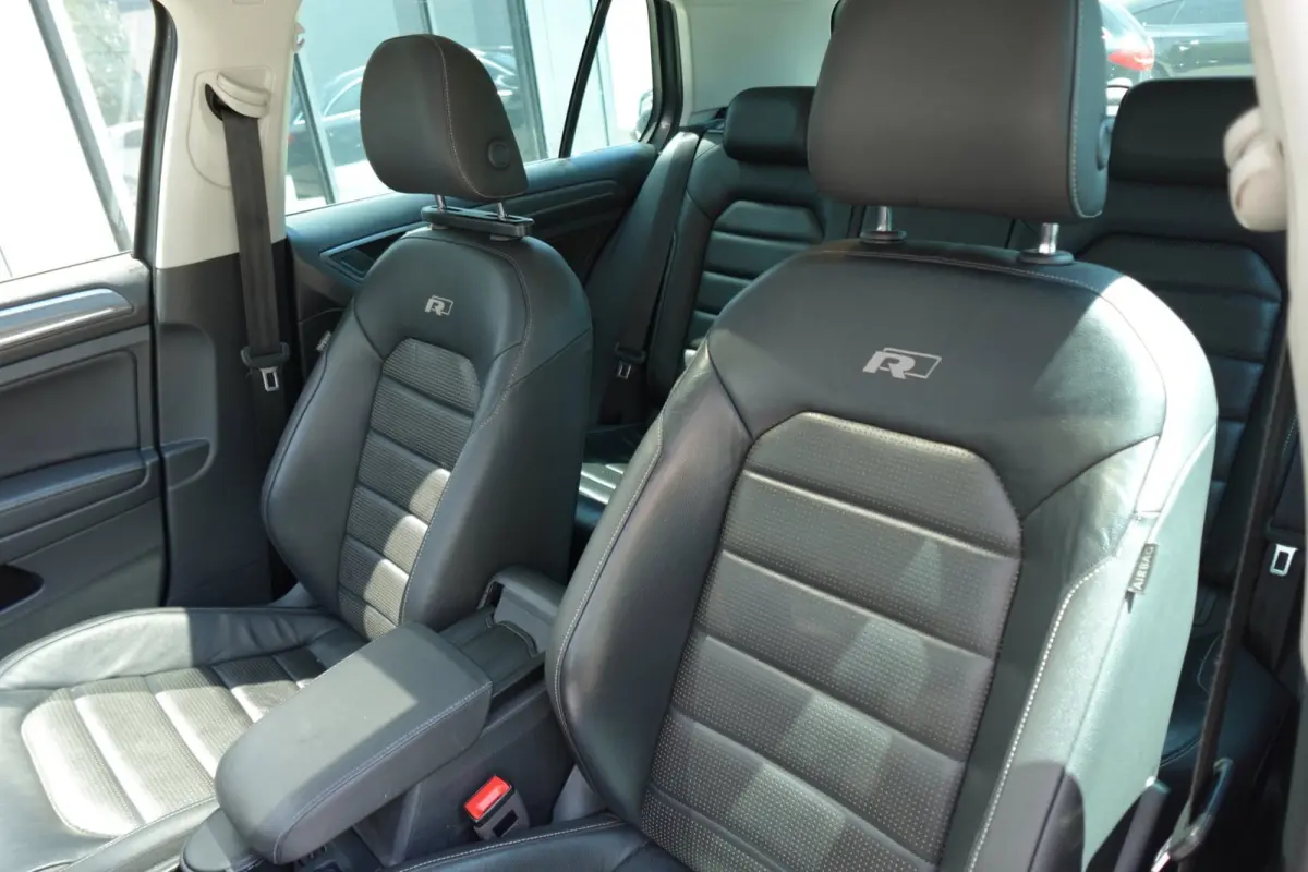 1.6 TDI Highline R-Line PANO ACC CAMERA VOL