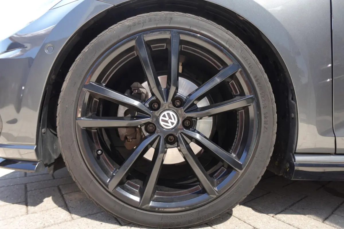 1.6 TDI Highline R-Line PANO ACC CAMERA VOL