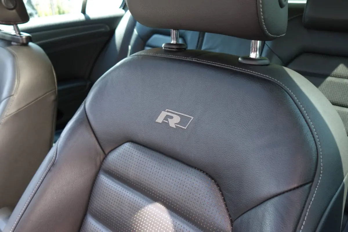1.6 TDI Highline R-Line PANO ACC CAMERA VOL