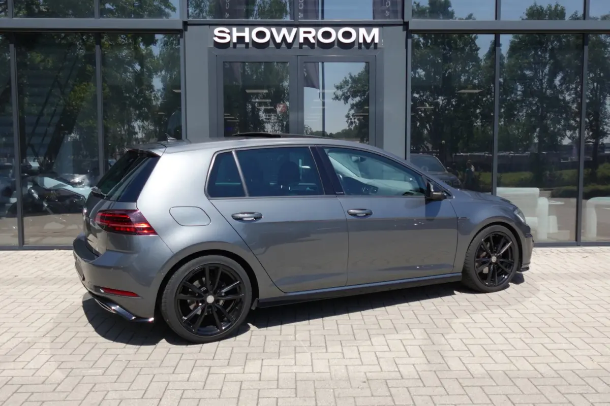 1.6 TDI Highline R-Line PANO ACC CAMERA VOL