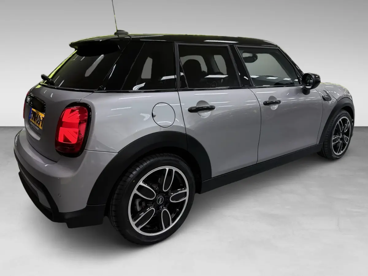 1.5 Cooper Camden BLACK-EDITION 136PK NAVI/CARPLAY/LED/DAB/ECC/PDC/CRUISE///