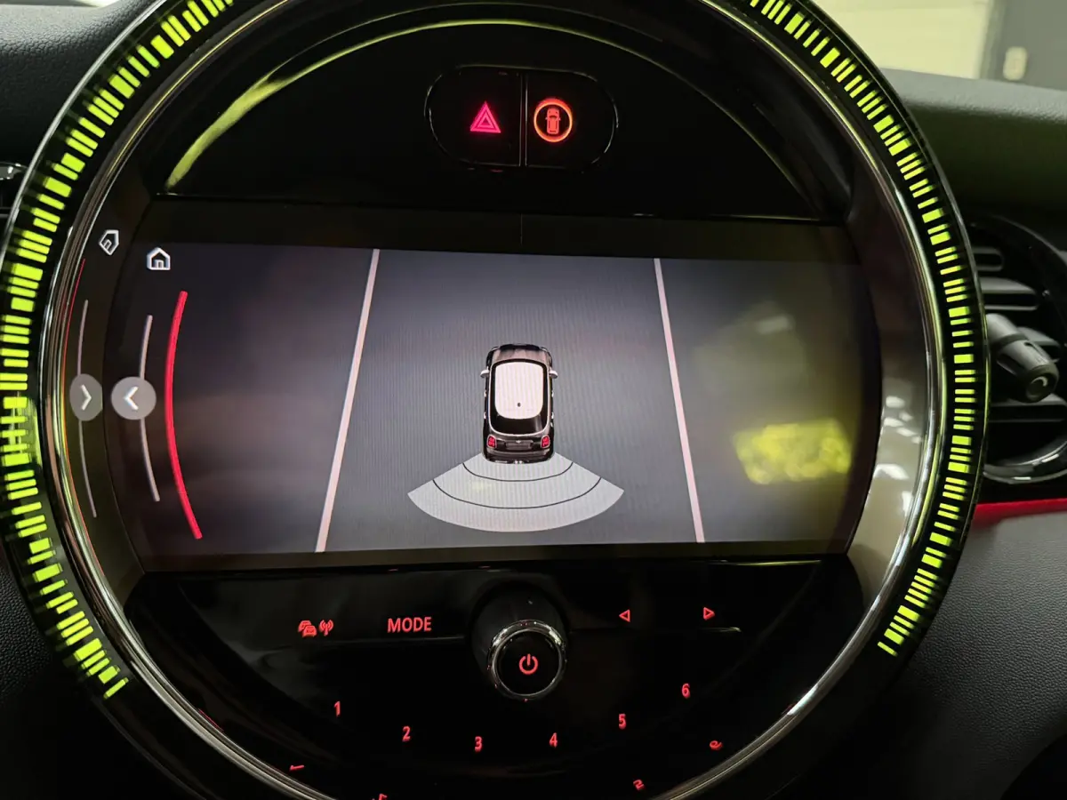 1.5 Cooper Camden BLACK-EDITION 136PK NAVI/CARPLAY/LED/DAB/ECC/PDC/CRUISE///