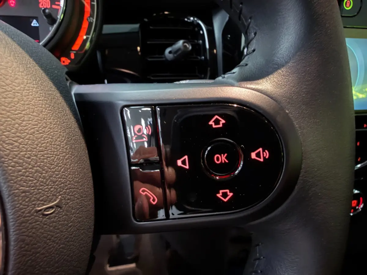 1.5 Cooper Camden BLACK-EDITION 136PK NAVI/CARPLAY/LED/DAB/ECC/PDC/CRUISE///