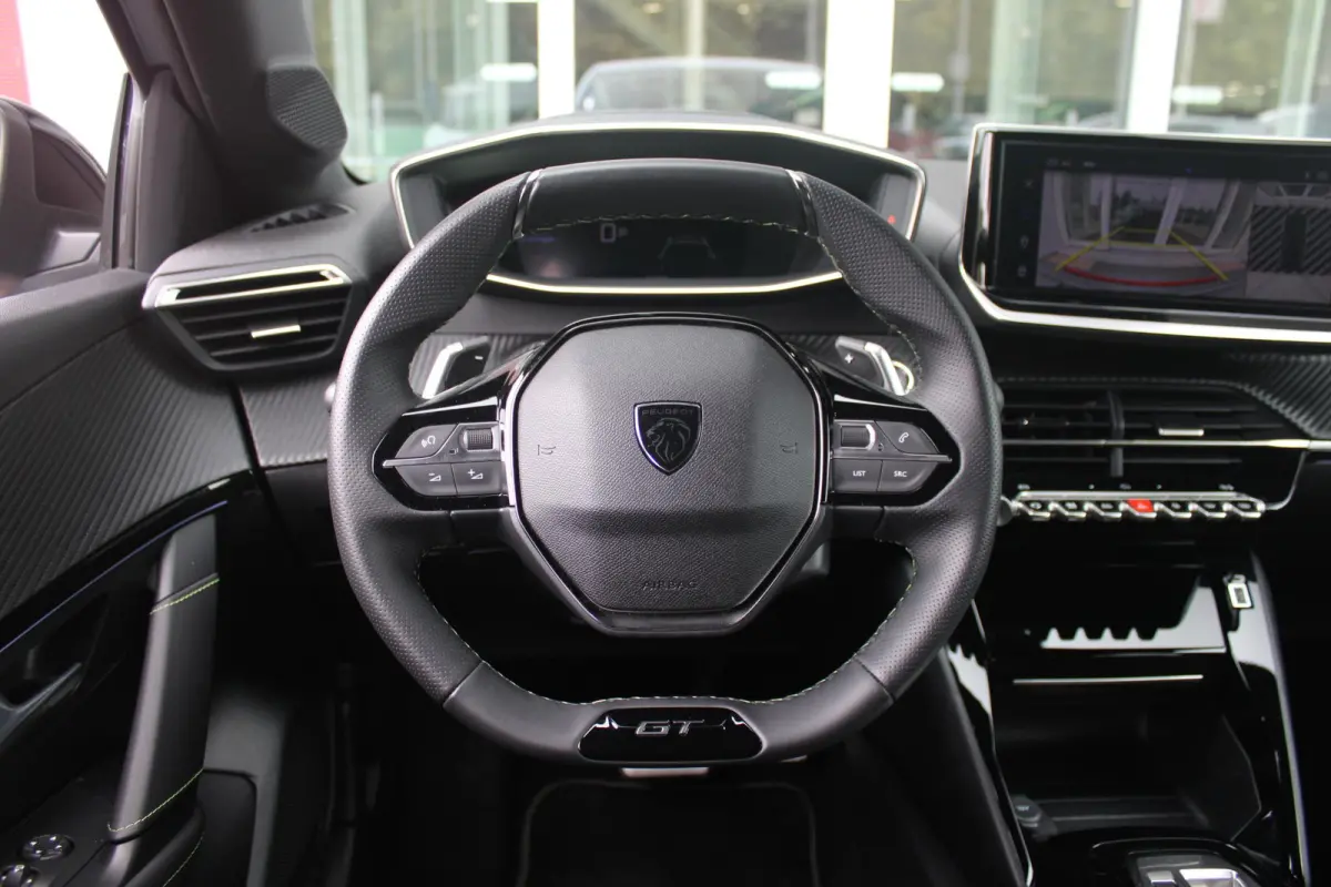 1.2 Hybrid 145PK AUTOMAAT GT | CAMERA VOOR + ACHTER | NAVIGATIE | DRAADLOZE APPLE CARPLAY/ANDROID AUTO | FULL LED KOPLAMPEN | LICHTMETALEN VELGEN 17" | DODEHOEK DETECTIE | DRAADLOZE TELEFOON