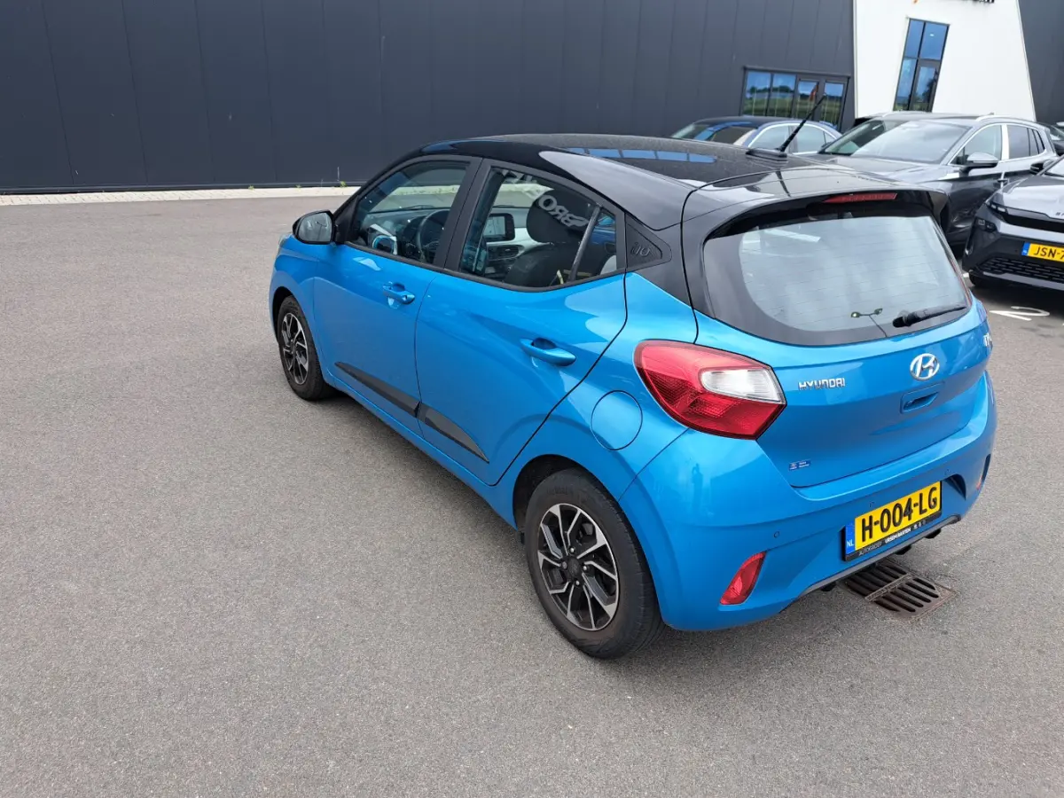 1.0 Premium | NL-AUTO! | 1E EIGENAAR! | CAMERA | CRUISE | LANE ASSIST | PARK SENS | CLIMA | NAVI | DEALER OH!
