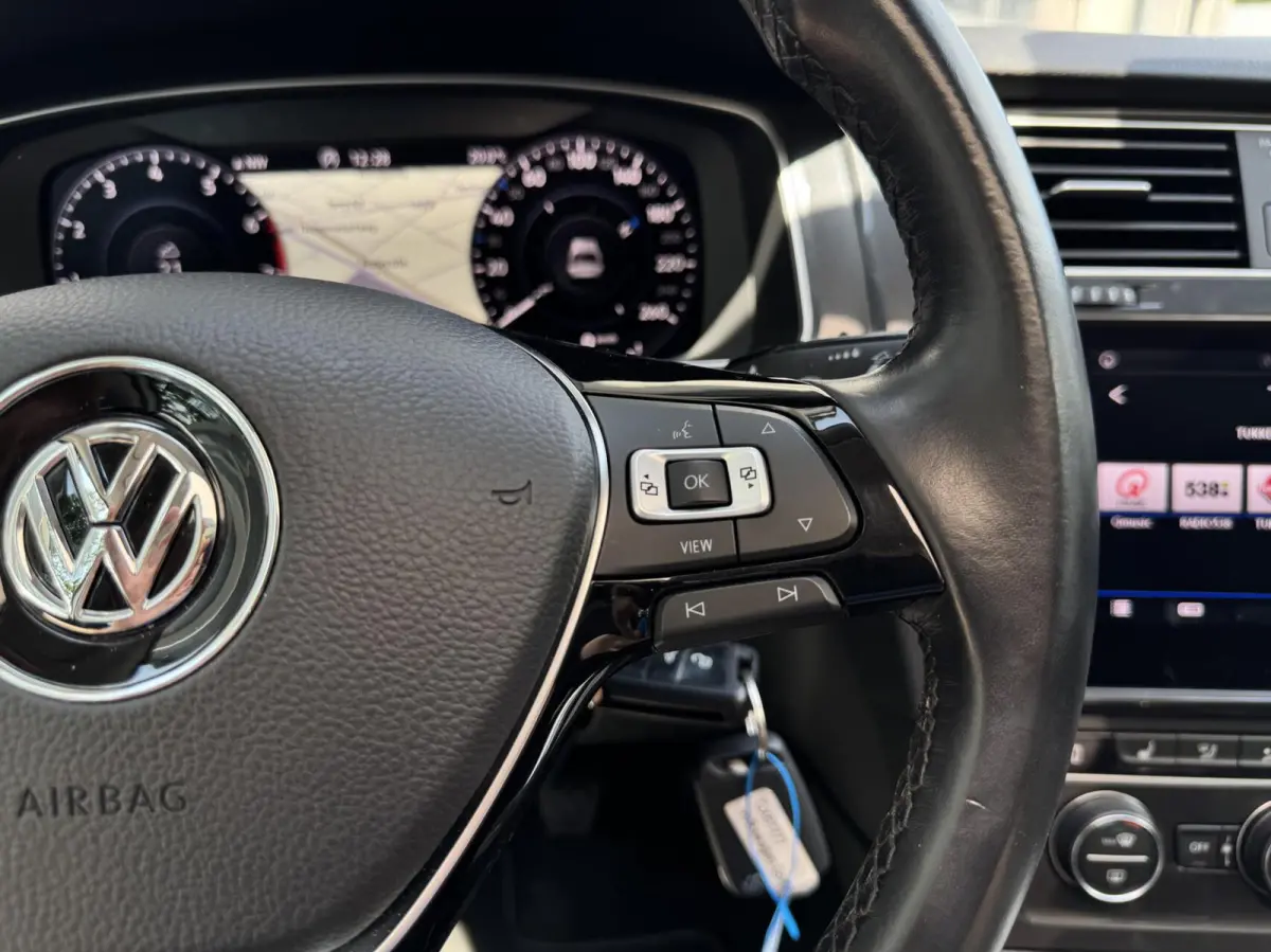 1.5 TSI R-Line | Panorama | Full LED | CarPlay | Adaptive Cruise | Navigatie | Climate