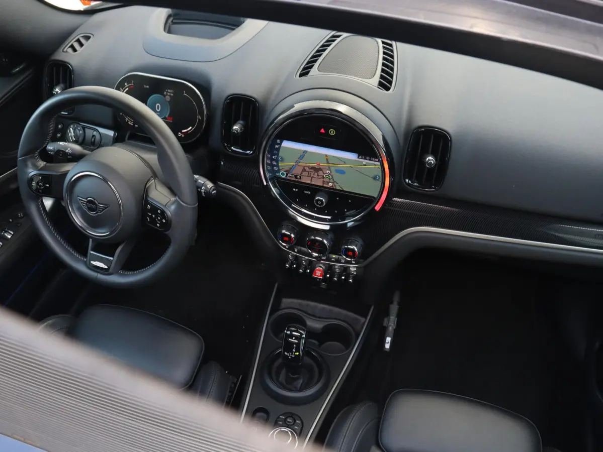 Cooper S | Rockingham GT Edition | John Cooper Works | Panodak | Harman Kardon | Head-Up | Elektr. Stoelen | Comfort Access | Apple Carplay | 19'' LMV
