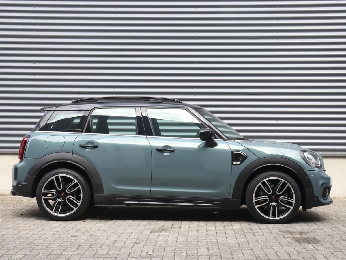 Cooper S | Rockingham GT Edition | John Cooper Works | Panodak | Harman Kardon | Head-Up | Elektr. Stoelen | Comfort Access | Apple Carplay | 19'' LMV