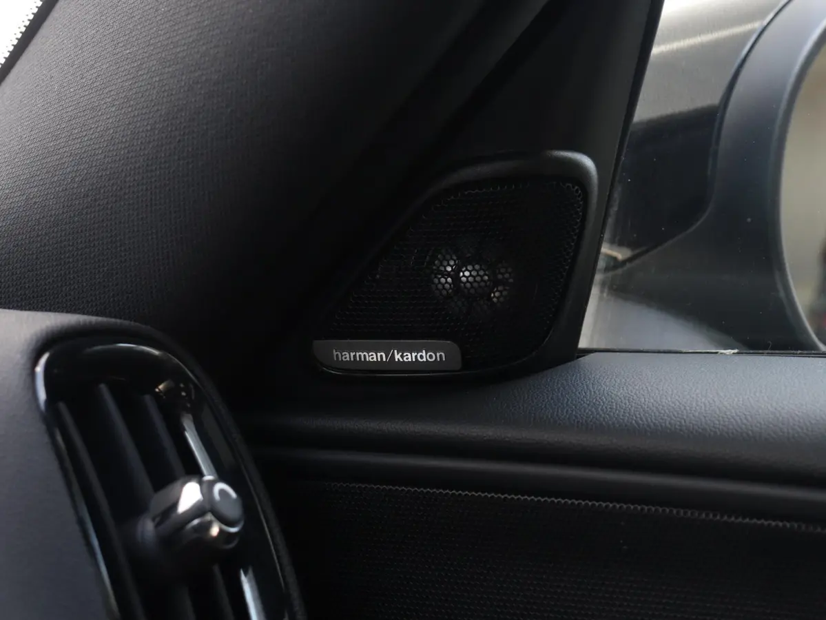 Cooper S | Rockingham GT Edition | John Cooper Works | Panodak | Harman Kardon | Head-Up | Elektr. Stoelen | Comfort Access | Apple Carplay | 19'' LMV
