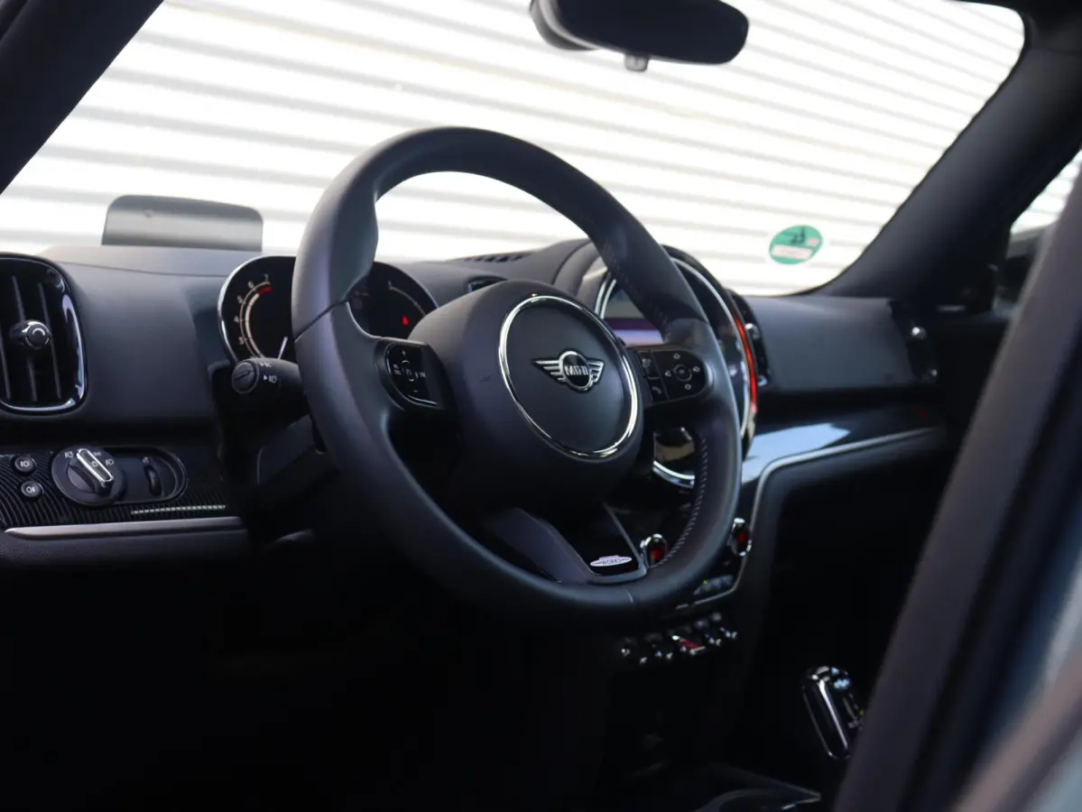 Cooper S | Rockingham GT Edition | John Cooper Works | Panodak | Harman Kardon | Head-Up | Elektr. Stoelen | Comfort Access | Apple Carplay | 19'' LMV