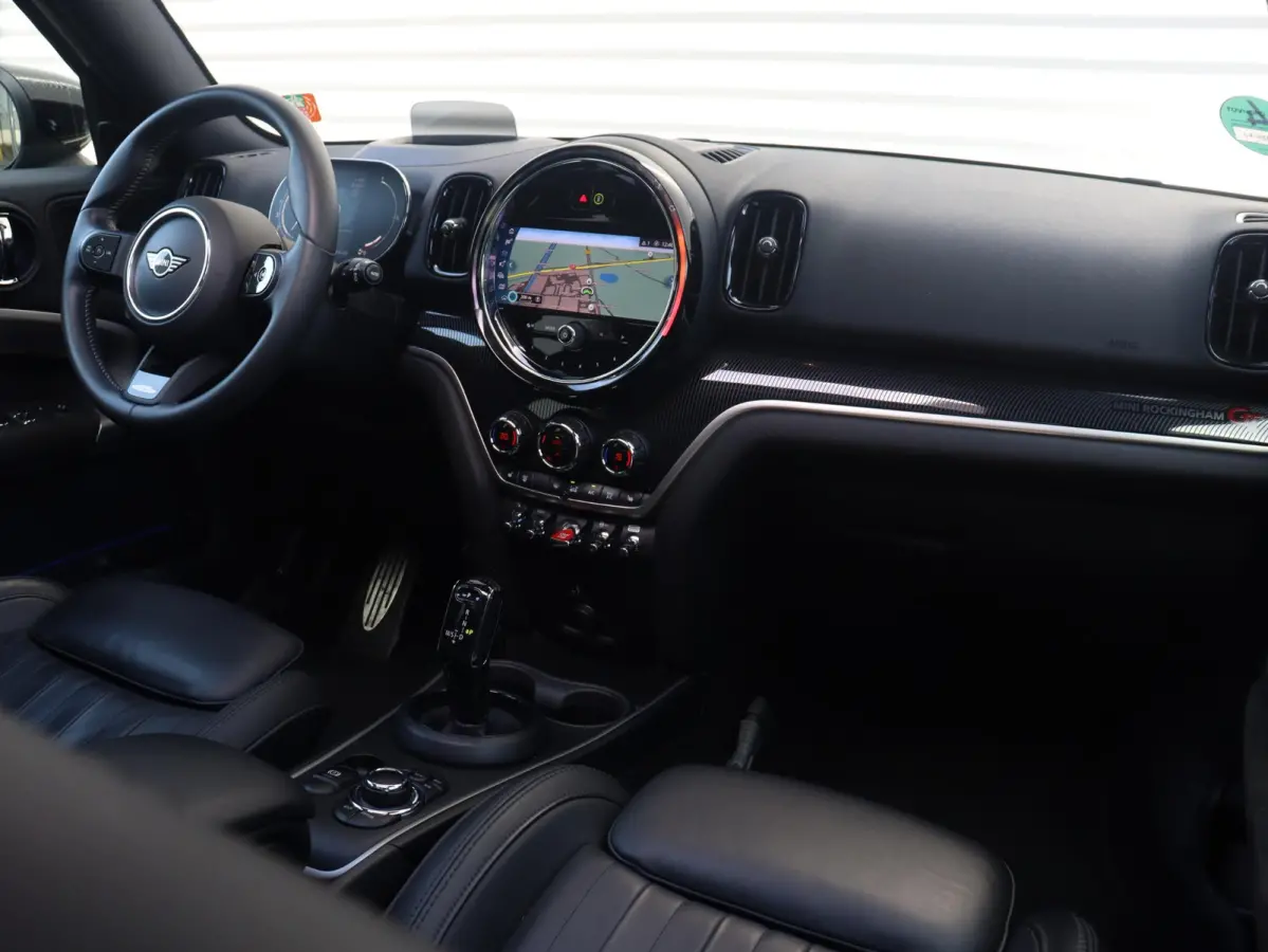 Cooper S | Rockingham GT Edition | John Cooper Works | Panodak | Harman Kardon | Head-Up | Elektr. Stoelen | Comfort Access | Apple Carplay | 19'' LMV